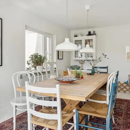 Dom wakacyjny 3 Bedroom Awesome In Fejo *