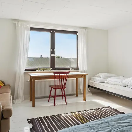 Dom wakacyjny 3 Bedroom Awesome In Fejo Vesterby