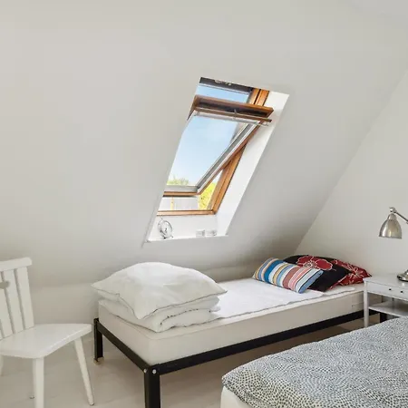 Dom wakacyjny 3 Bedroom Awesome In Fejo Vesterby